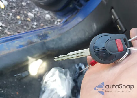 2016 Nissan Versa 1.6 Sv z USA, uszkodzony, nr VIN 3N1CN7AP2GL846178